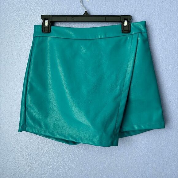Sincerely Jules Emerald Green Faux Leather Mini Skort Mermaid Asymmetrical Large - Picture 1 of 6